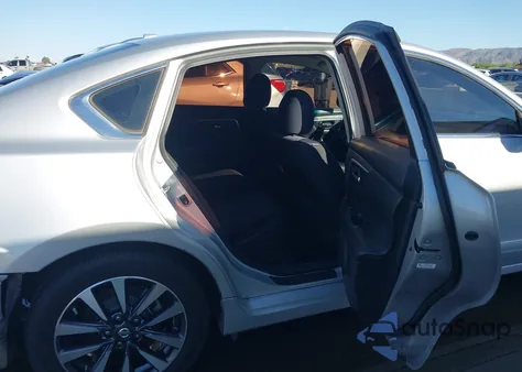 2017 Nissan Altima 2.5 Sv из США, поврежденный, VIN 1N4AL3AP1HC157402